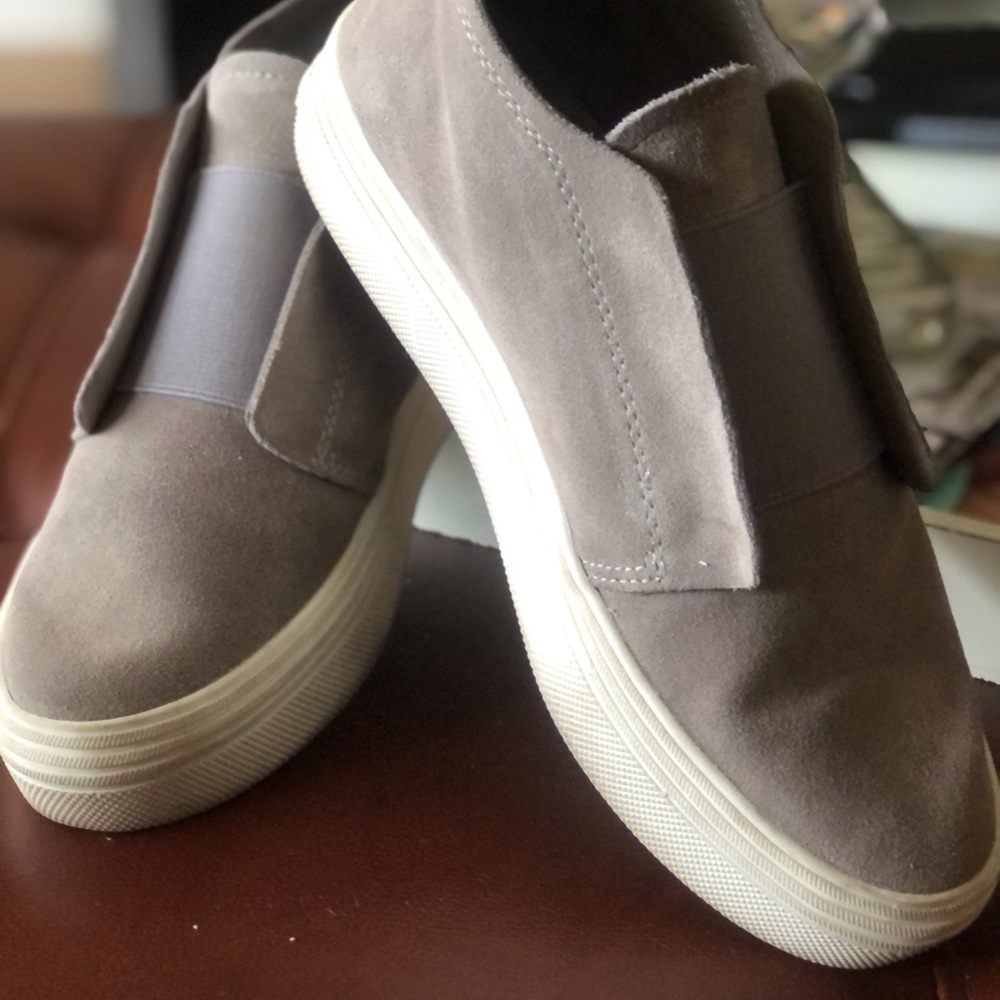 DOLCE VITA Tait Platform Suede Sneakers. (DISCOUNTED: $24 2 GO)